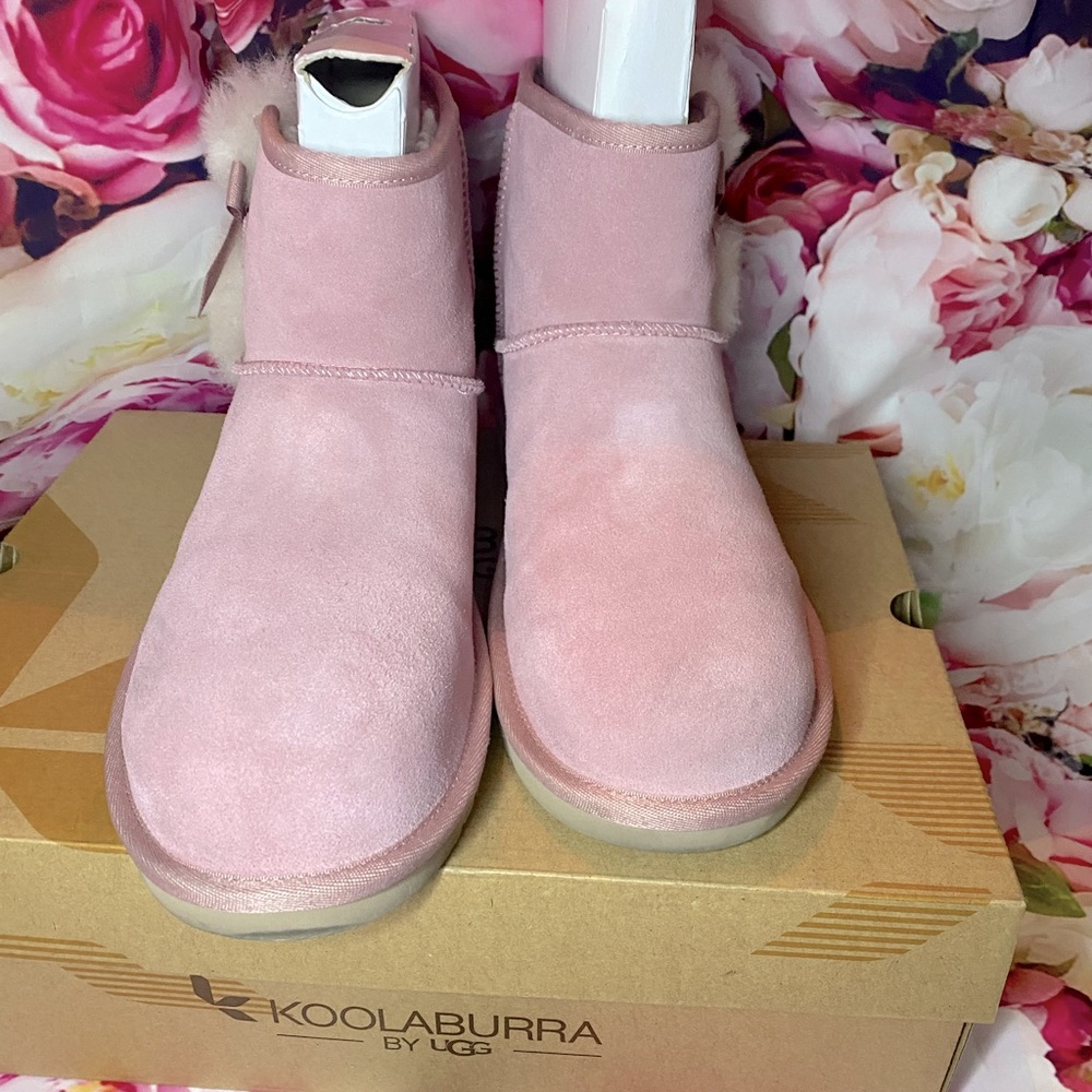 Pink Ugg Victoria mini
